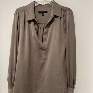 Banana Republic Silky Collar Blouse XS Taupe